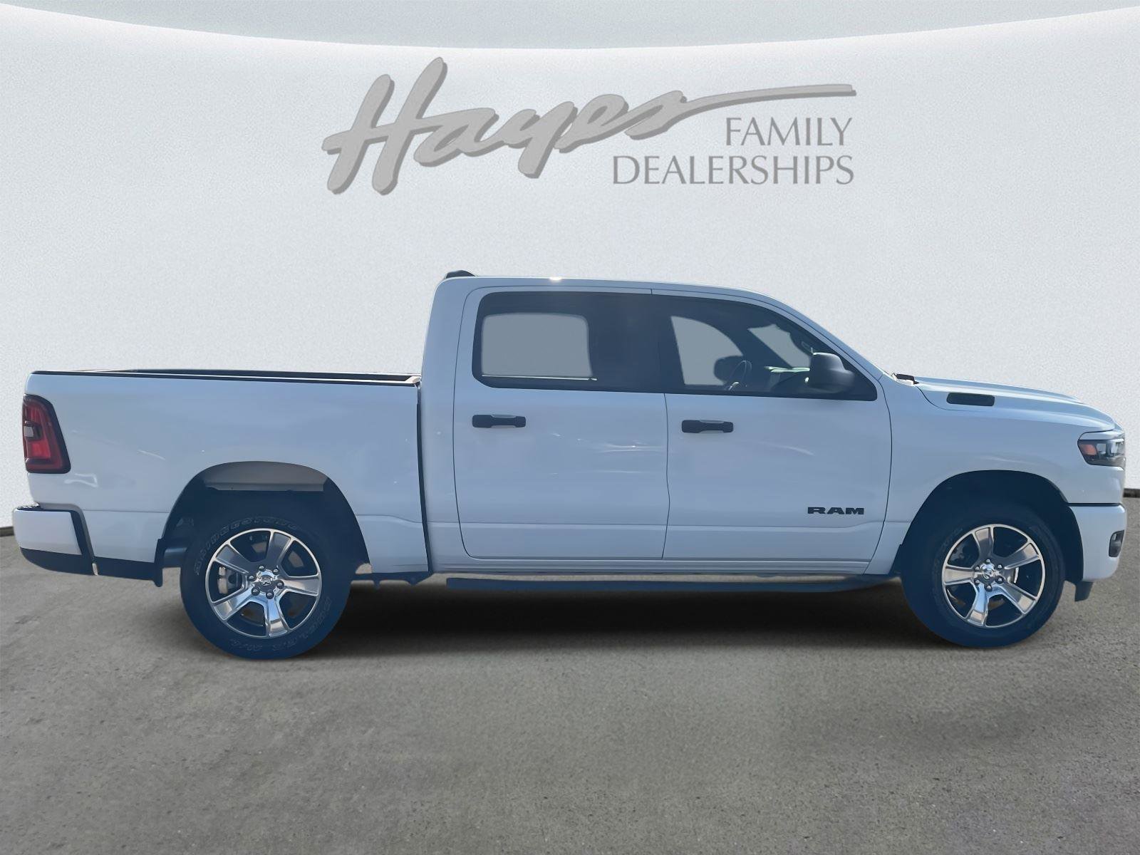 Used 2025 RAM 1500 Tradesman image 31