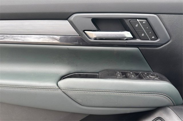 New 2026 GMC Terrain AT4 w/ Convenience Package III image 11