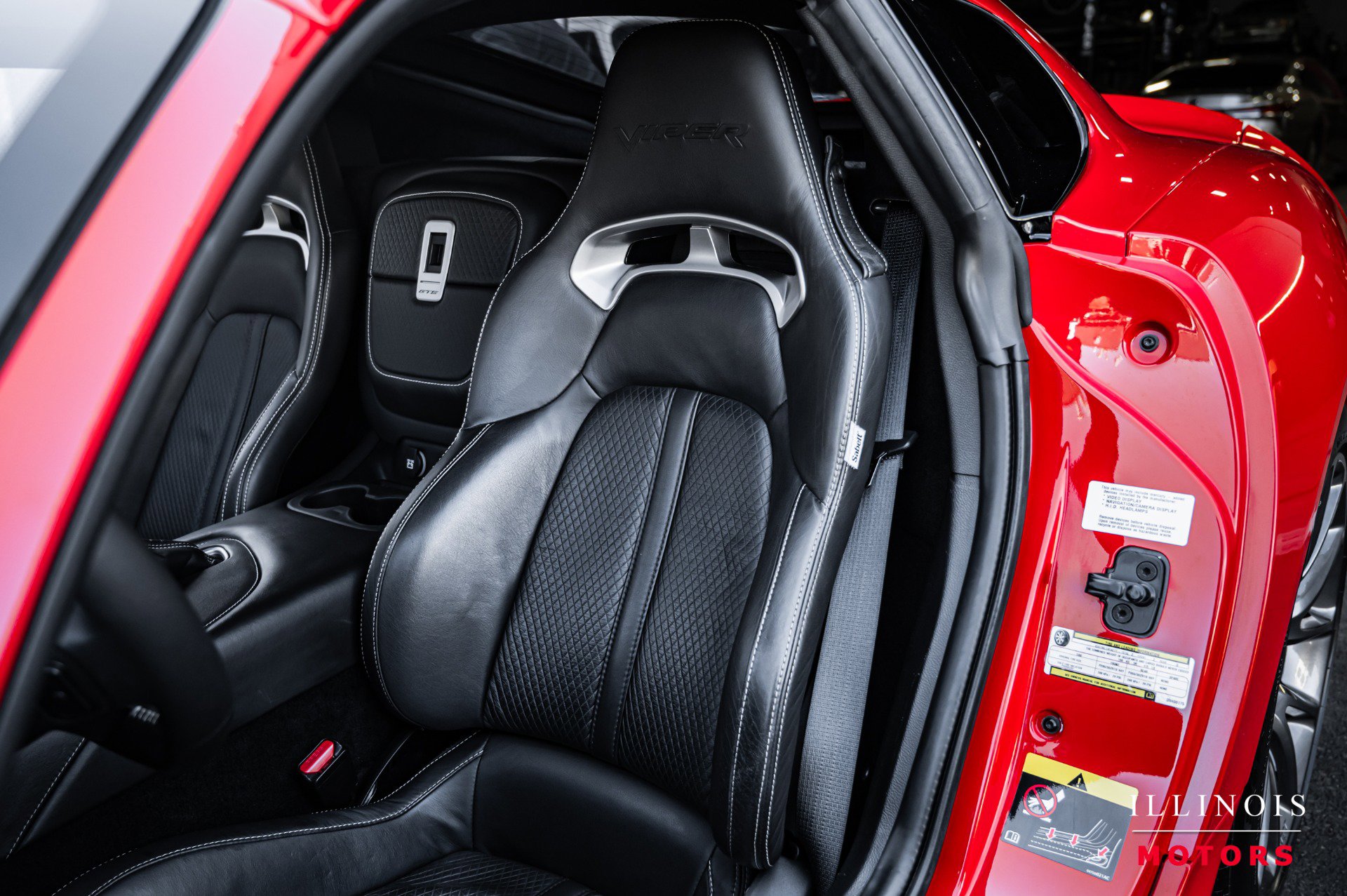 Used 2013 SRT Viper GTS w/ GTS Laguna Interior Pkg image 17