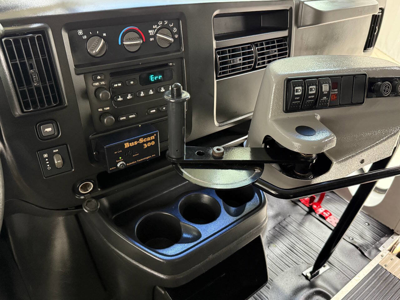 Used 2004 Chevrolet Express 3500 3500 2dr Commercial/Cutaway/Ch w/ School Bus Package image 59