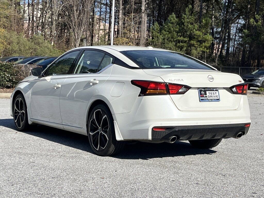 Certified 2025 Nissan Altima 2.5 SR w/ SR Premium Package image 22