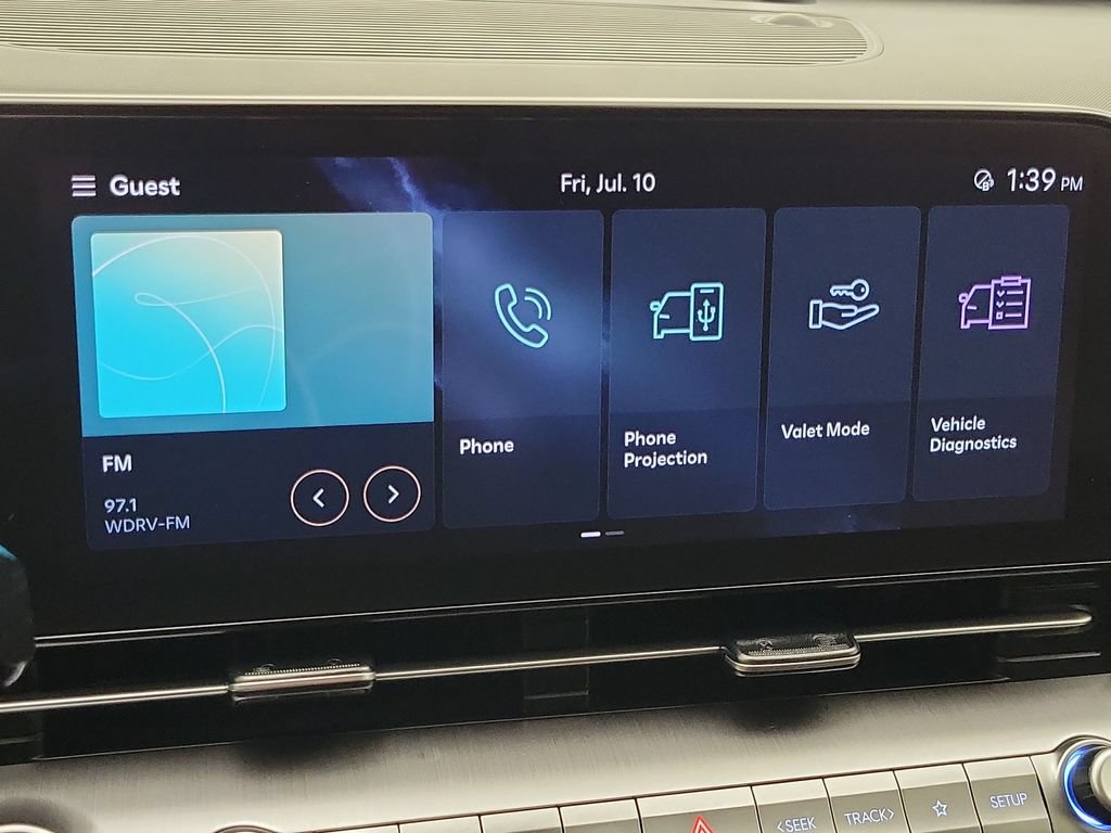 Used 2025 Hyundai Kona SEL FWD image 14