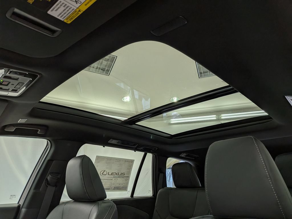 Certified 2026 Lexus TX 350 AWD w/ Technology Package image 17