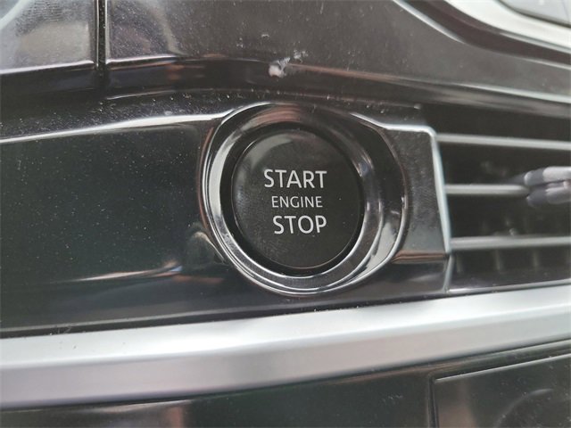 Used 2025 Nissan Pathfinder SV image 26