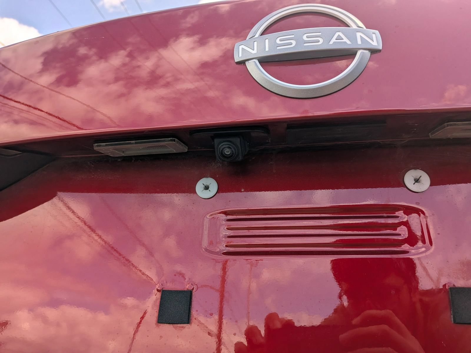 Used 2024 Nissan Sentra SV FWD image 15