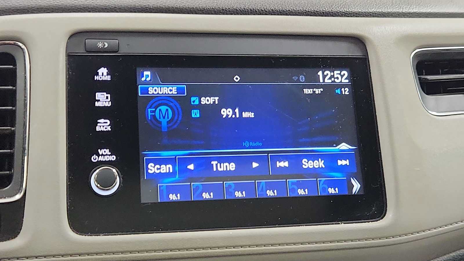 Used 2021 Honda HR-V EX image 18
