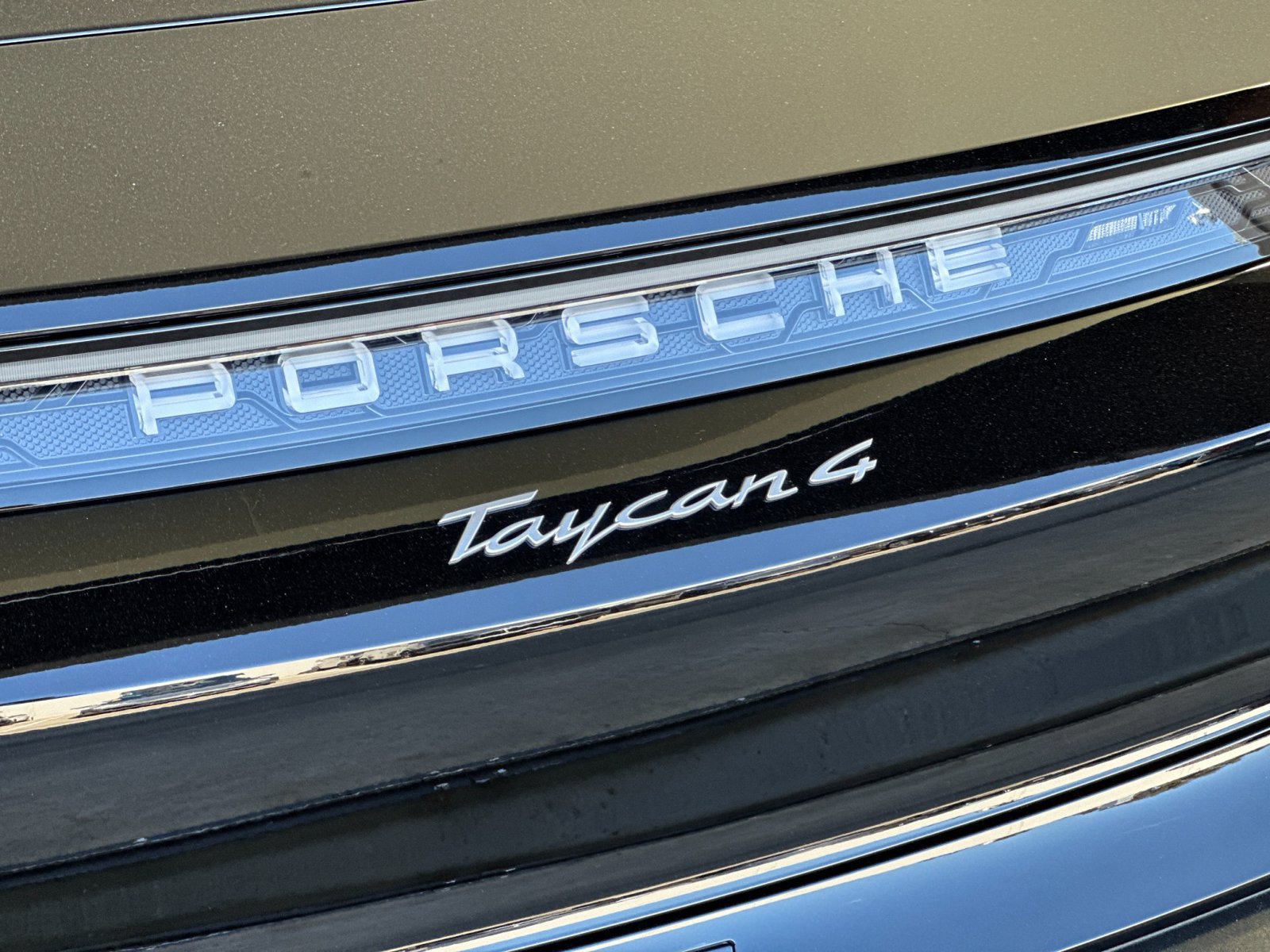 New 2026 Porsche Taycan AWD/4WD image 33