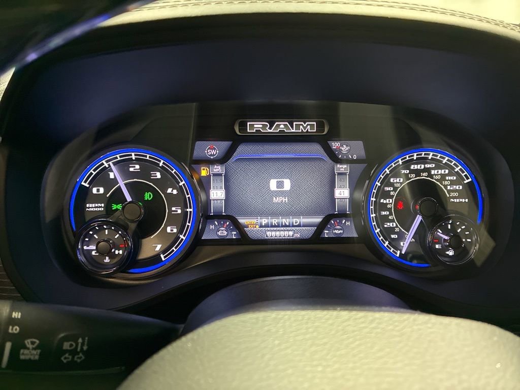 Used 2021 RAM 1500 Limited w/ Body Color Bumper Group image 15