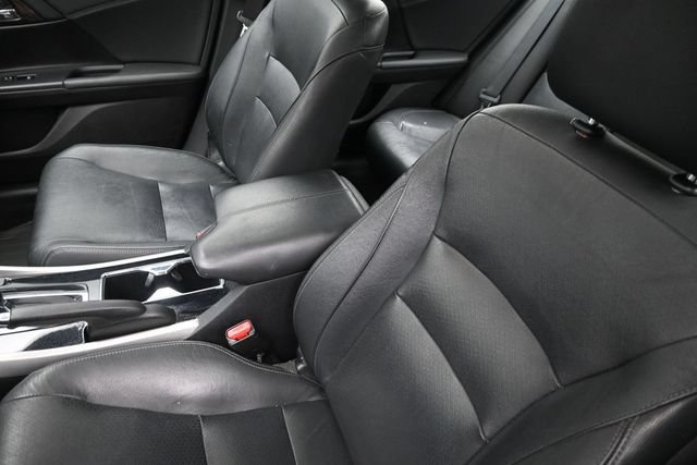 Used 2017 Honda Accord EX-L image 18