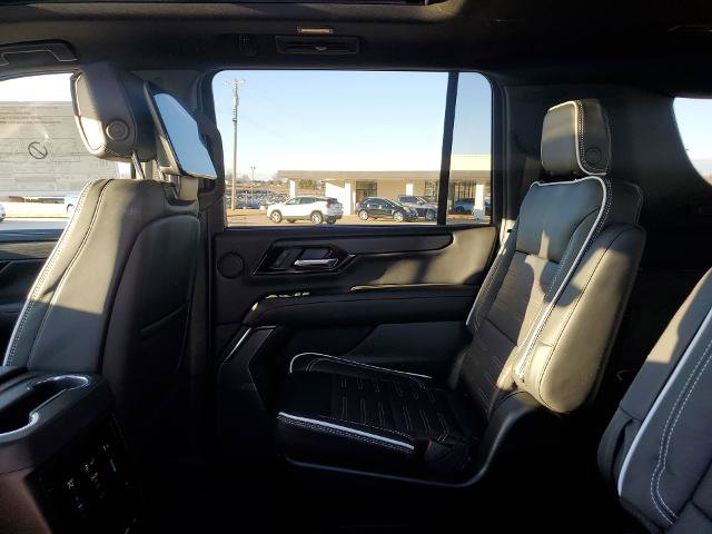 New 2026 GMC Yukon XL AT4 Ultimate w/ LPO, Floor Liner Package image 32