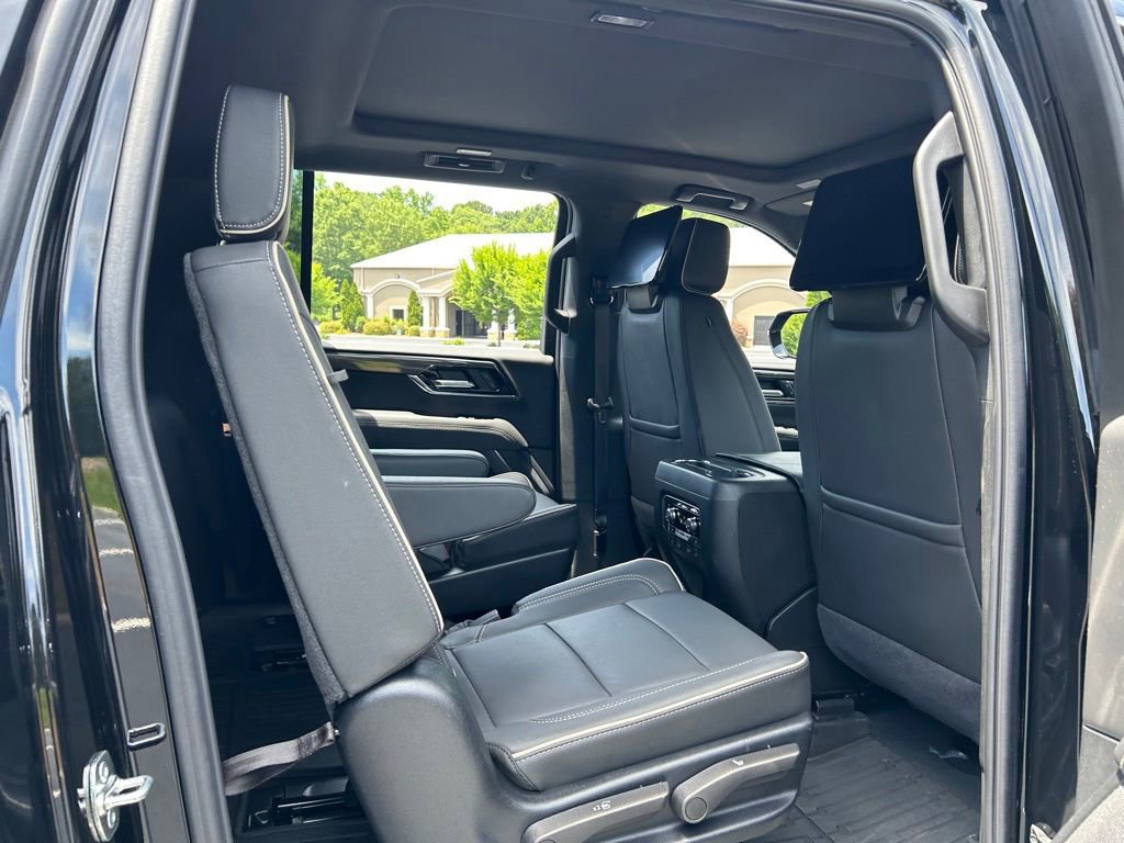 Used 2025 GMC Yukon XL Elevation w/ Elevation Premium Package RWD image 50