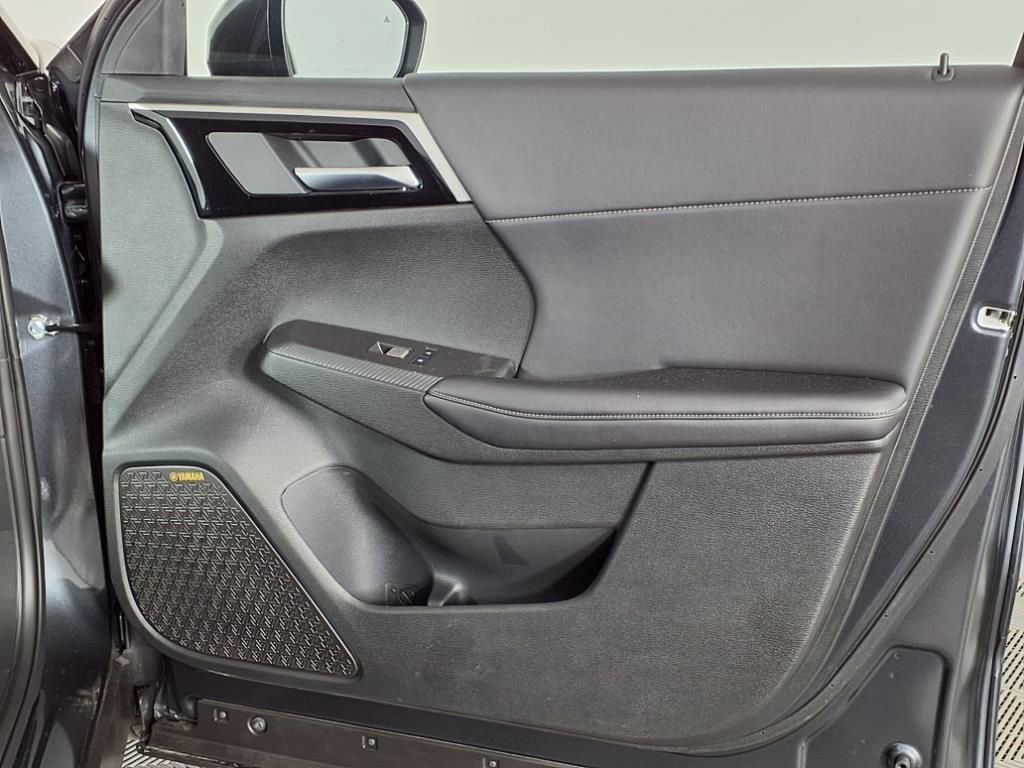Used 2025 Mitsubishi Outlander SE FWD image 8