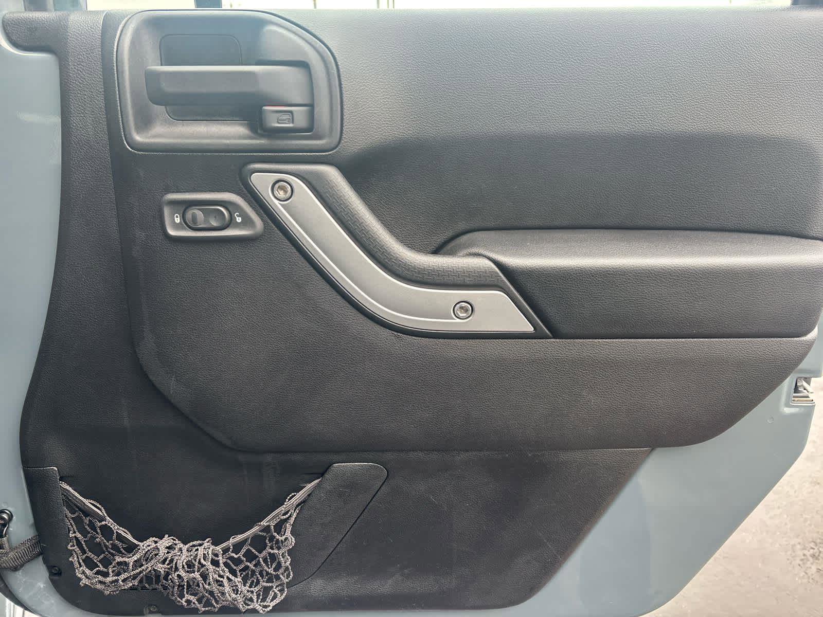 Used 2015 Jeep Wrangler Rubicon w/ Dual Top Group image 21