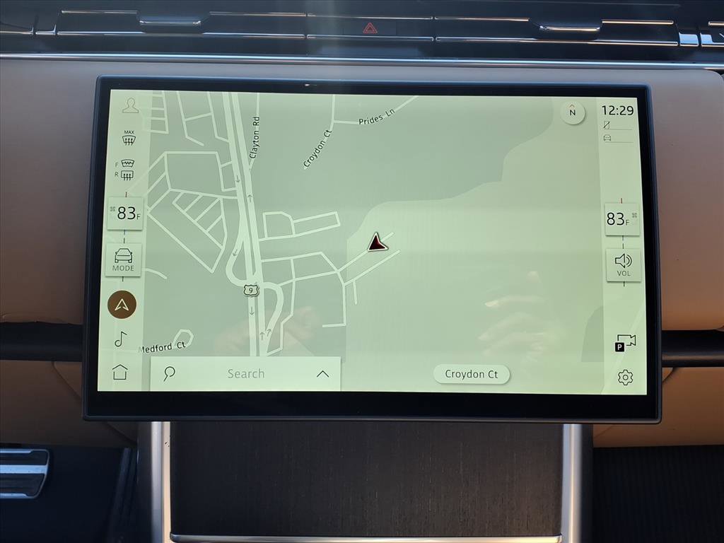 New 2026 Land Rover Range Rover SE image 12