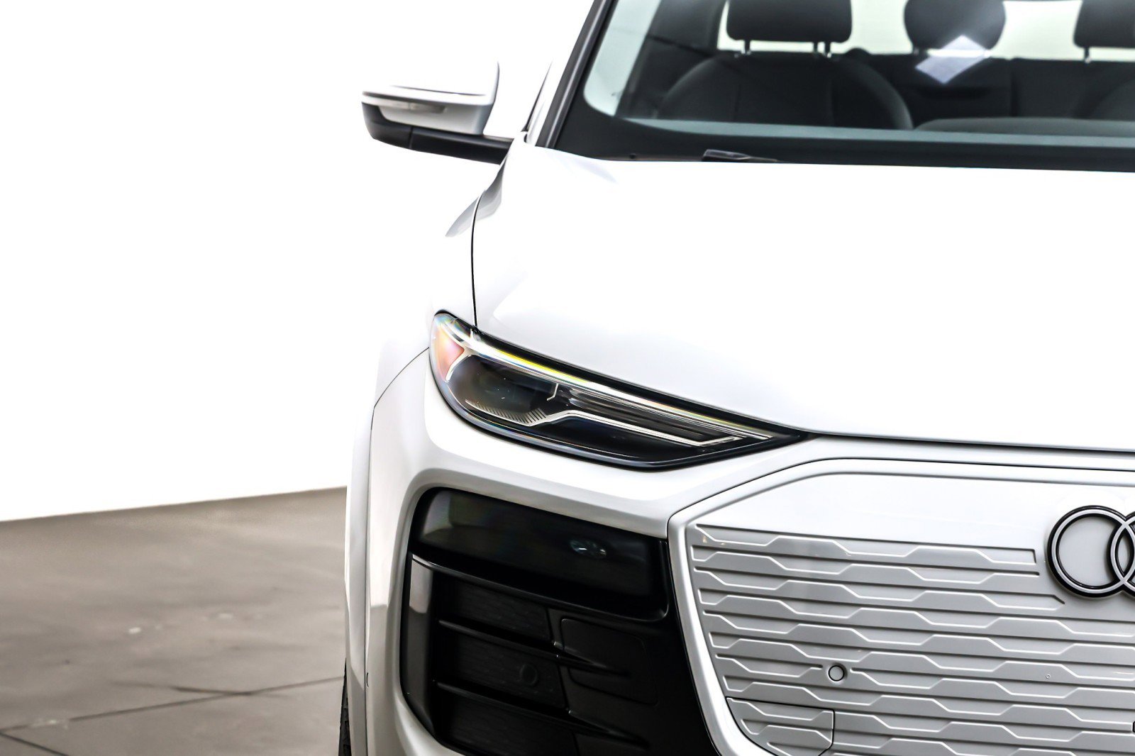 Used 2025 Audi Q6 e-tron Premium w/ Convenience Package image 15