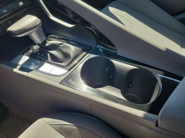 Certified 2025 Hyundai Elantra SEL image 14