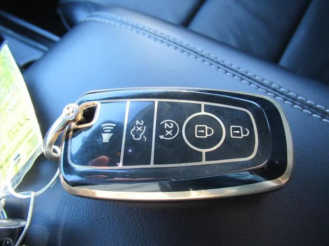 Used 2022 Lincoln Corsair Grand Touring w/ Towing Package AWD/4WD image 30