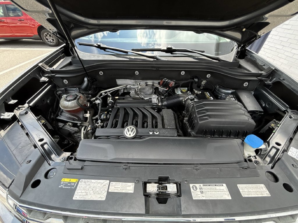 Used 2018 Volkswagen Atlas SE AWD/4WD image 17