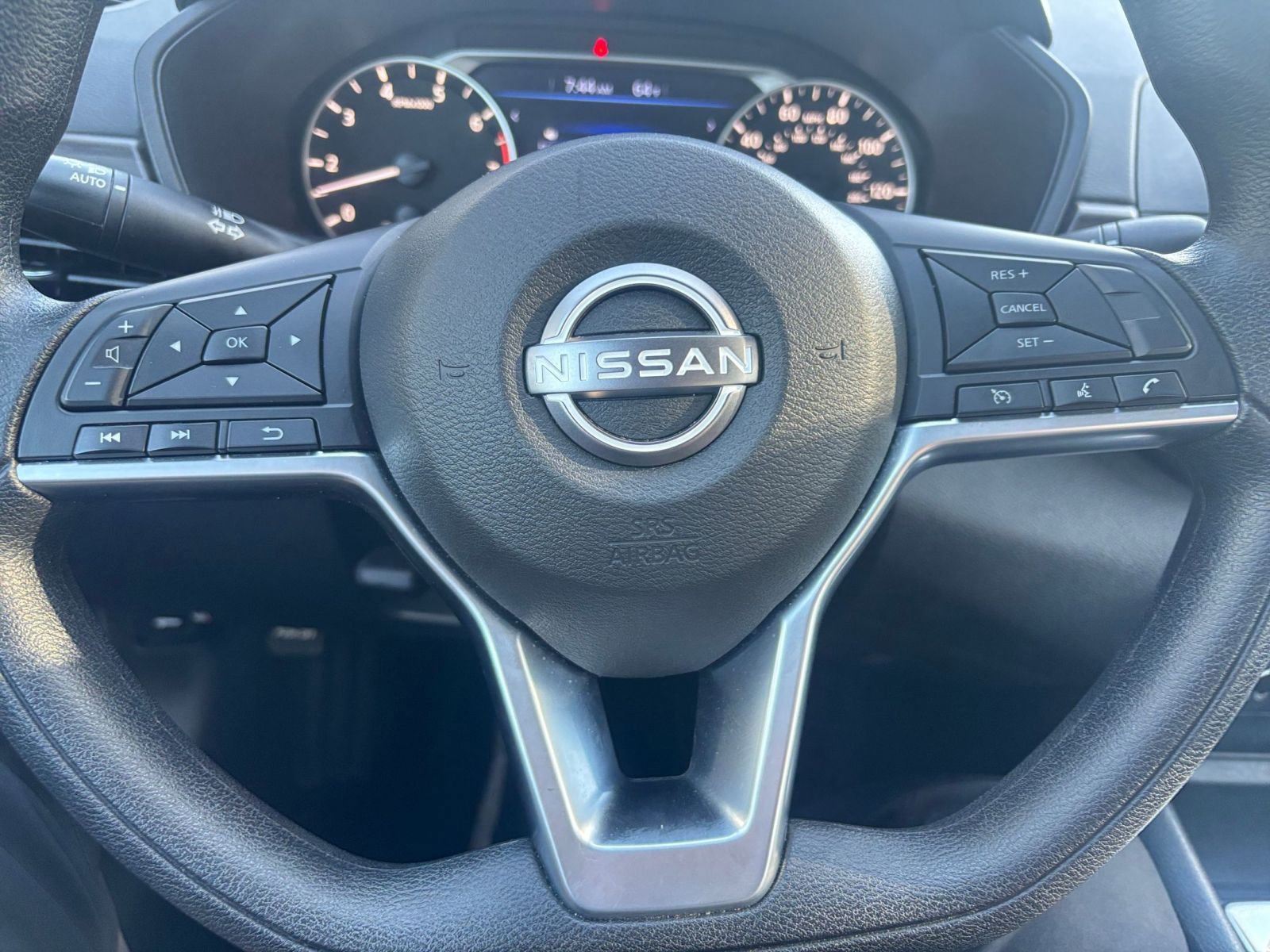 Used 2025 Nissan Altima 2.5 SV FWD image 28