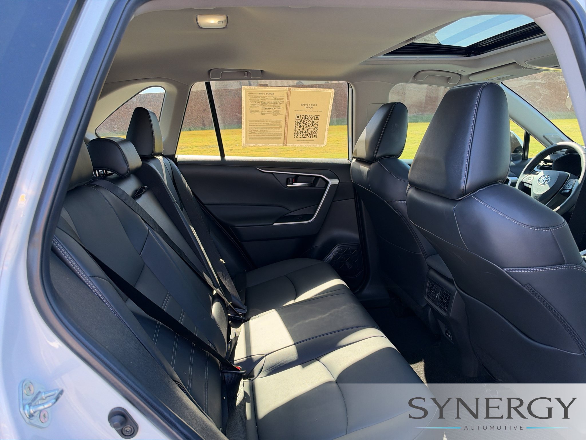 Used 2023 Toyota RAV4 XLE Premium FWD image 17