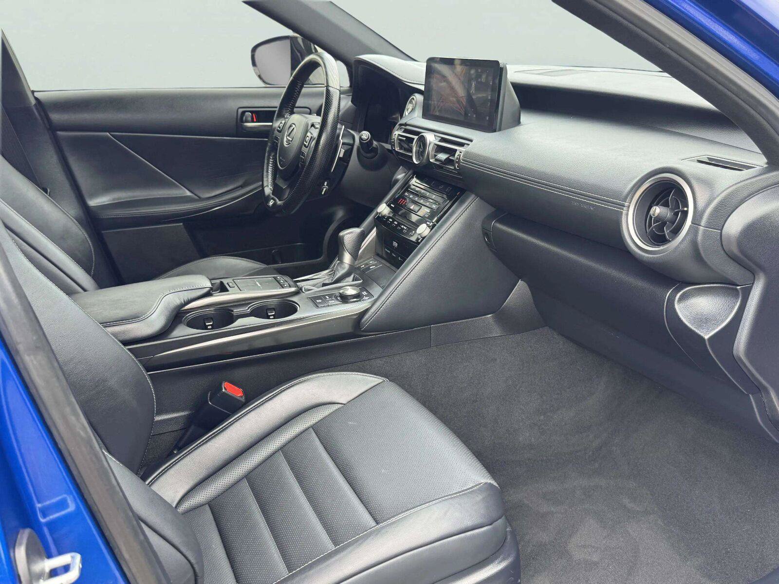 Used 2021 Lexus IS 350 F Sport w/ Dynamic Handling Package RWD image 50