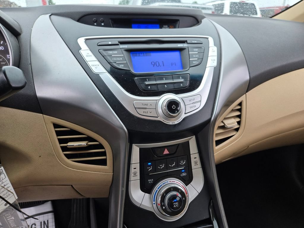 Used 2012 Hyundai Elantra GLS FWD image 23