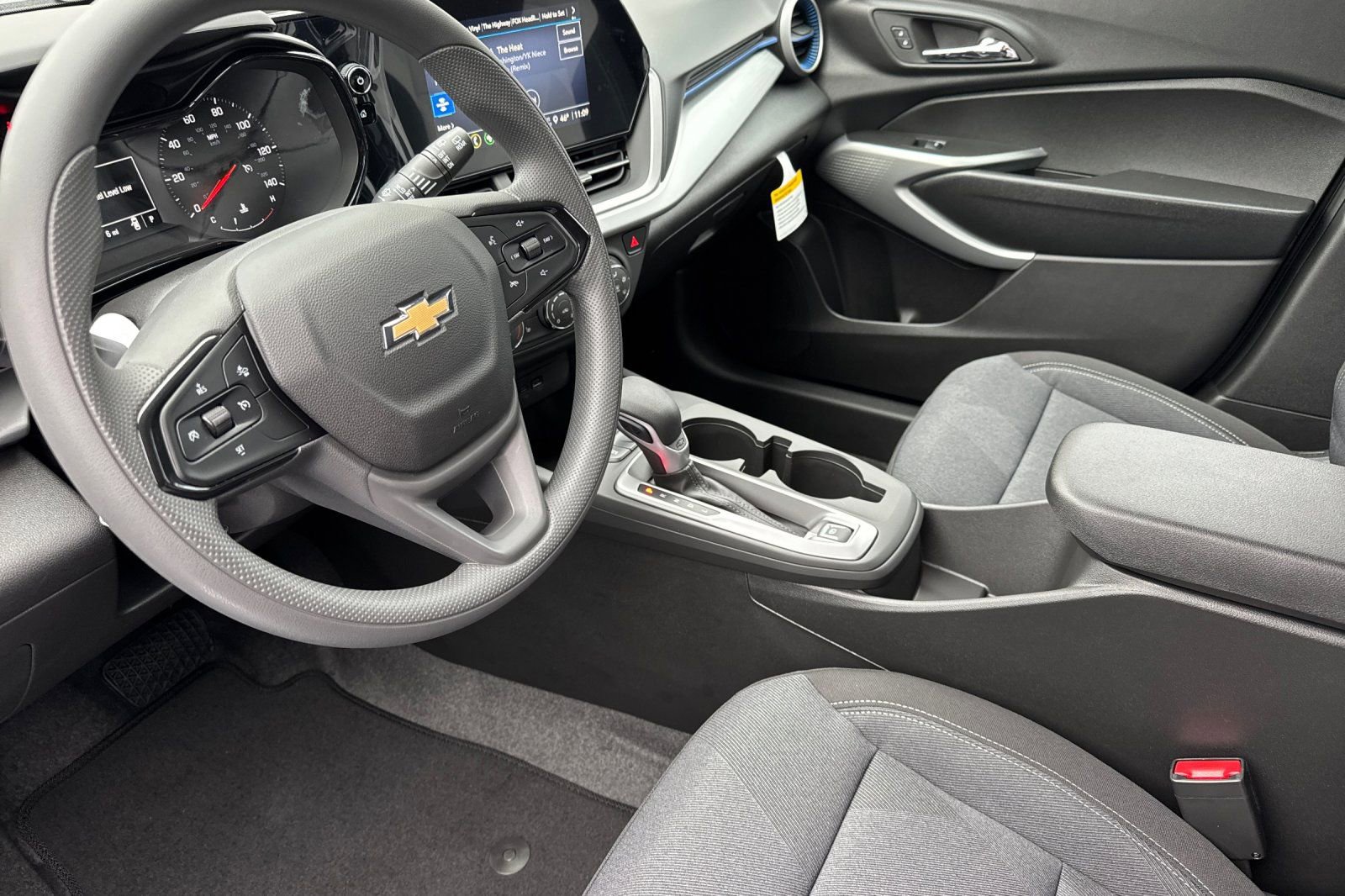 New 2026 Chevrolet Trax LS w/ LS Convenience Package image 9