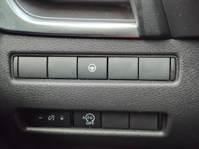 Used 2023 Nissan Rogue SV AWD/4WD image 12