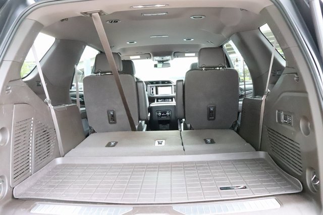 Used 2023 GMC Yukon Denali image 17