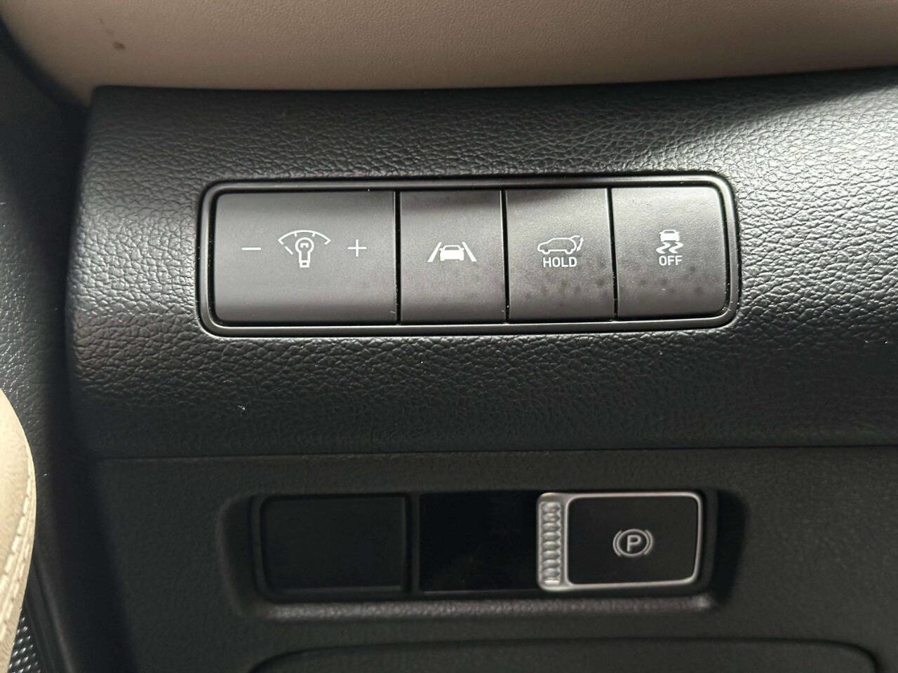 Used 2021 Hyundai Santa Fe SEL w/ Convenience Package FWD image 34
