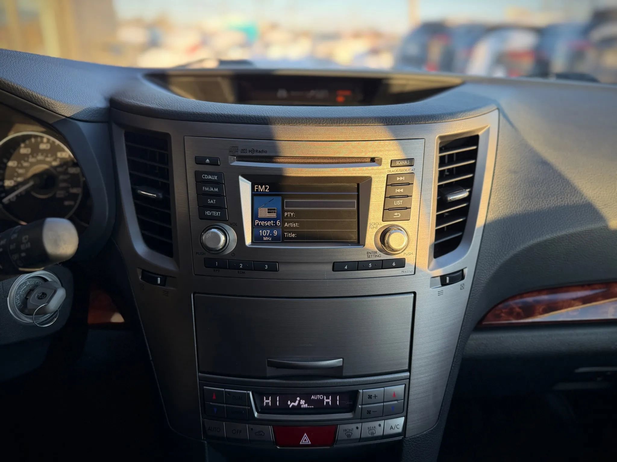 Used 2012 Subaru Outback 2.5i Limited image 12