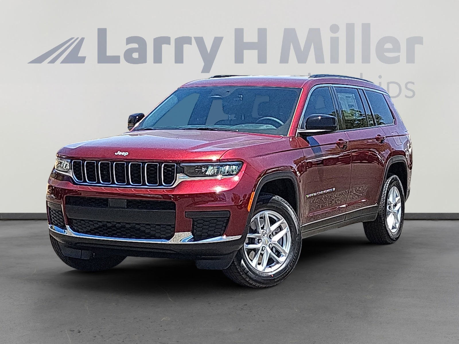 New 2026 Jeep Grand Cherokee L Laredo AWD/4WD image 2