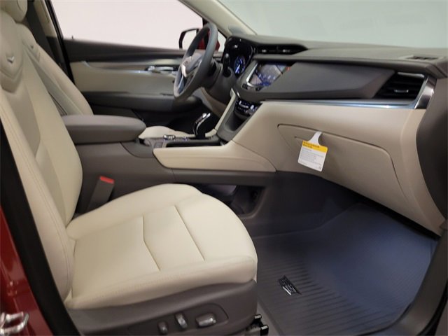 New 2026 Cadillac XT5 Premium Luxury w/ LPO, ONYX Package image 14