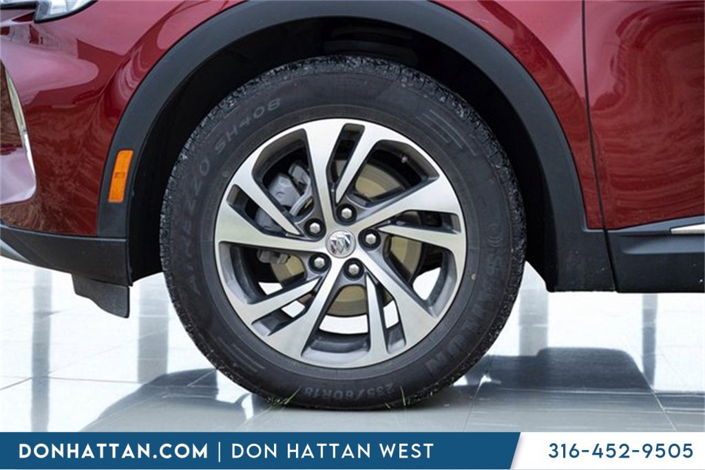 Used 2023 Buick Envision Essence image 39