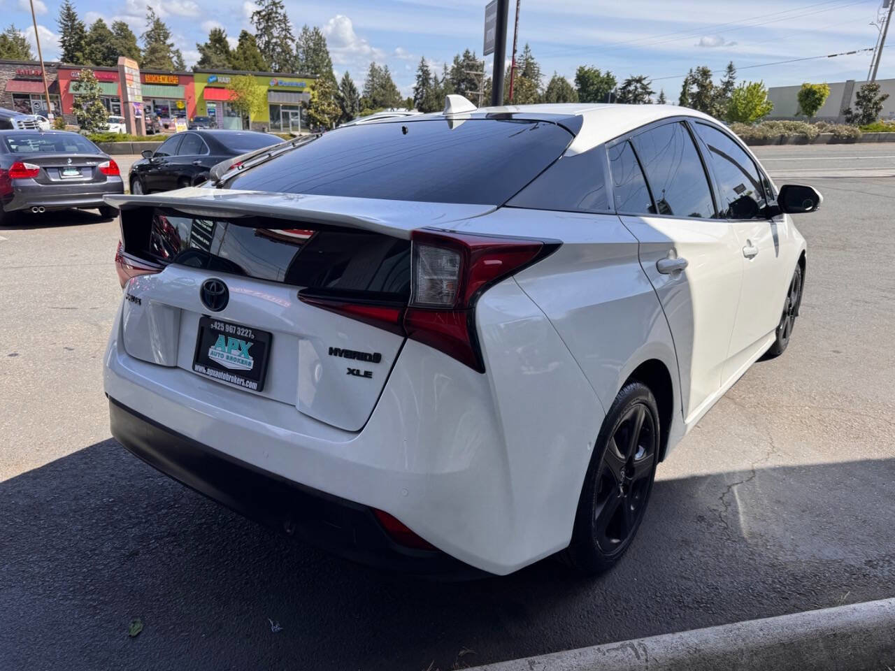 Used 2021 Toyota Prius FWD image 7