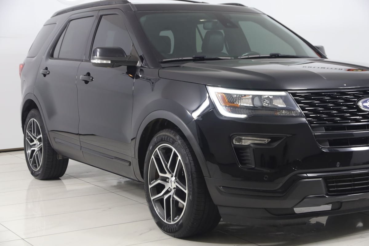 Used 2018 Ford Explorer Sport w/ Equipment Group 401A AWD/4WD image 43