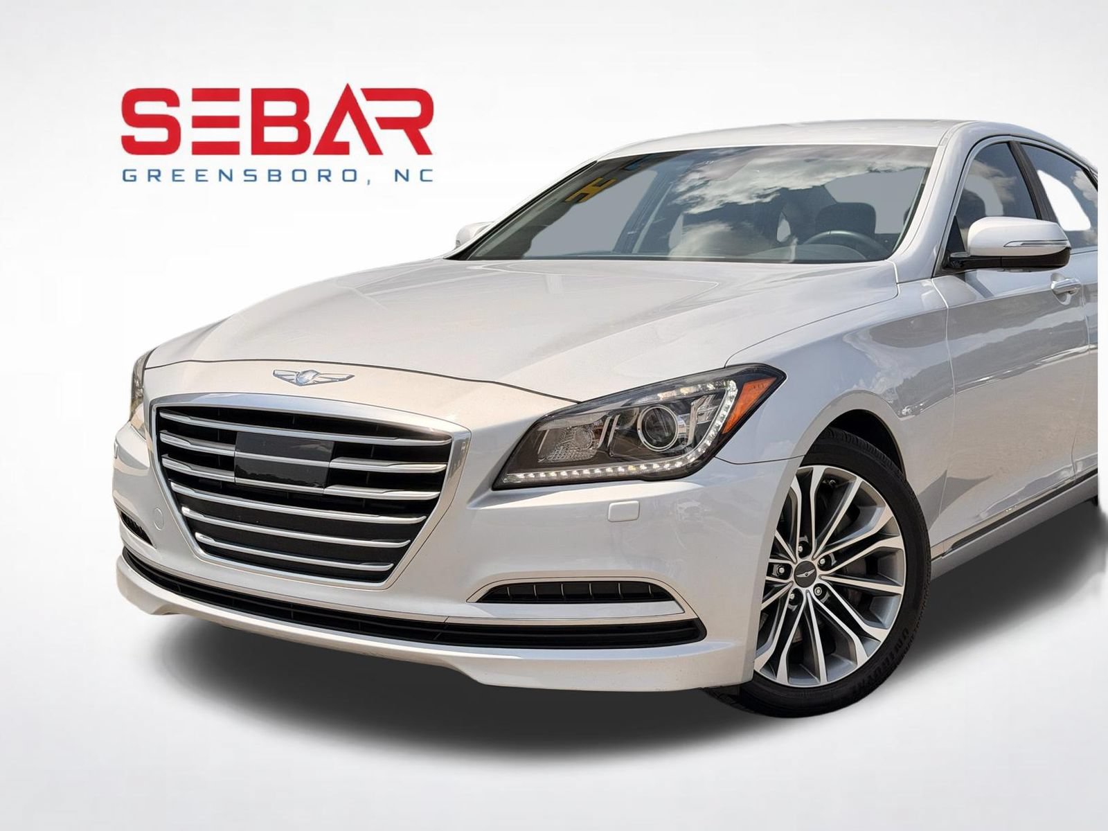 Used 2017 Genesis G80 3.8 AWD/4WD image 3