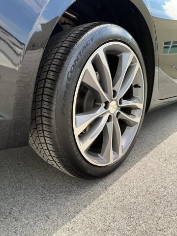 Used 2020 Chevrolet Malibu Premier FWD image 38