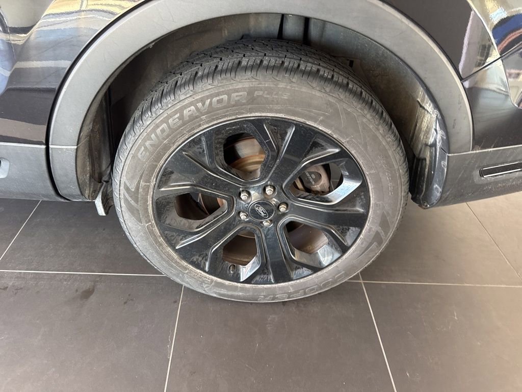 Used 2019 Ford Explorer Sport w/ Equipment Group 401A AWD/4WD image 7