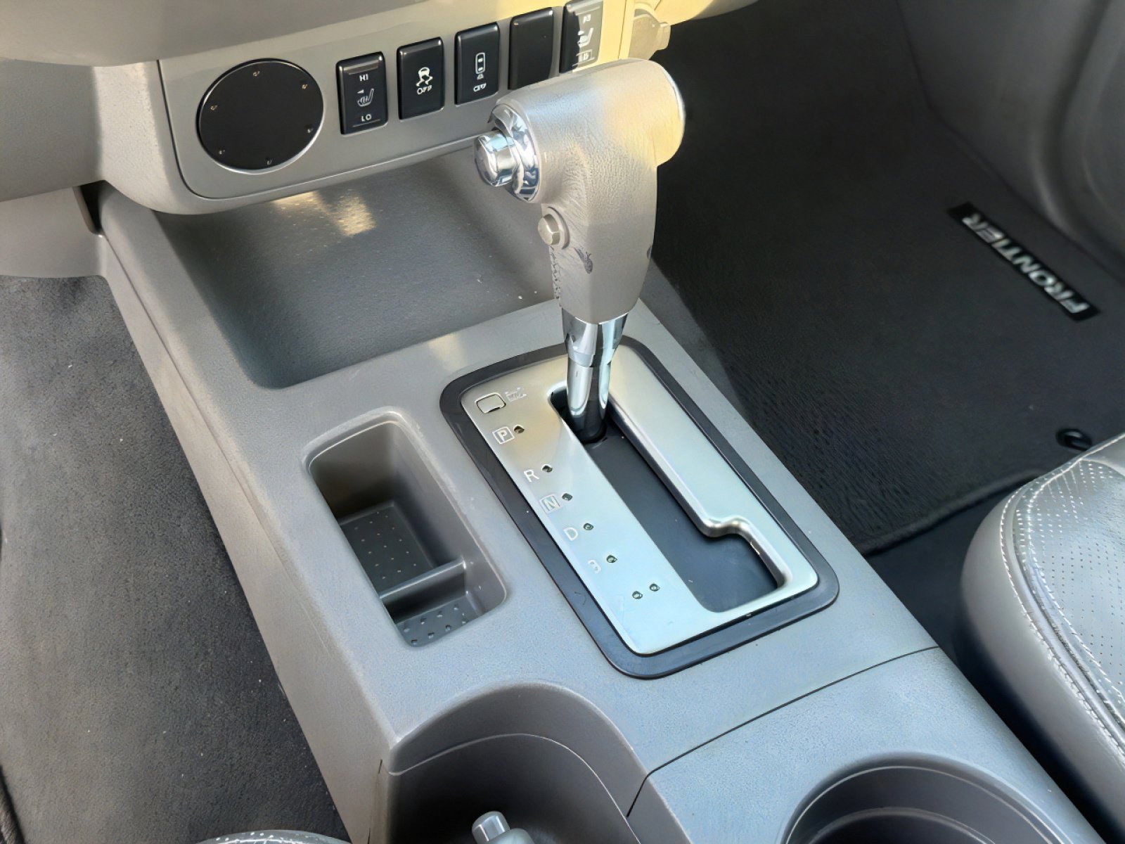 Used 2019 Nissan Frontier SL image 24