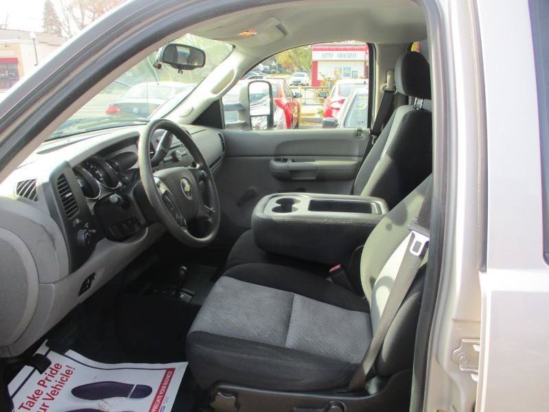 Used 2007 Chevrolet Silverado 2500 W/T AWD/4WD image 10