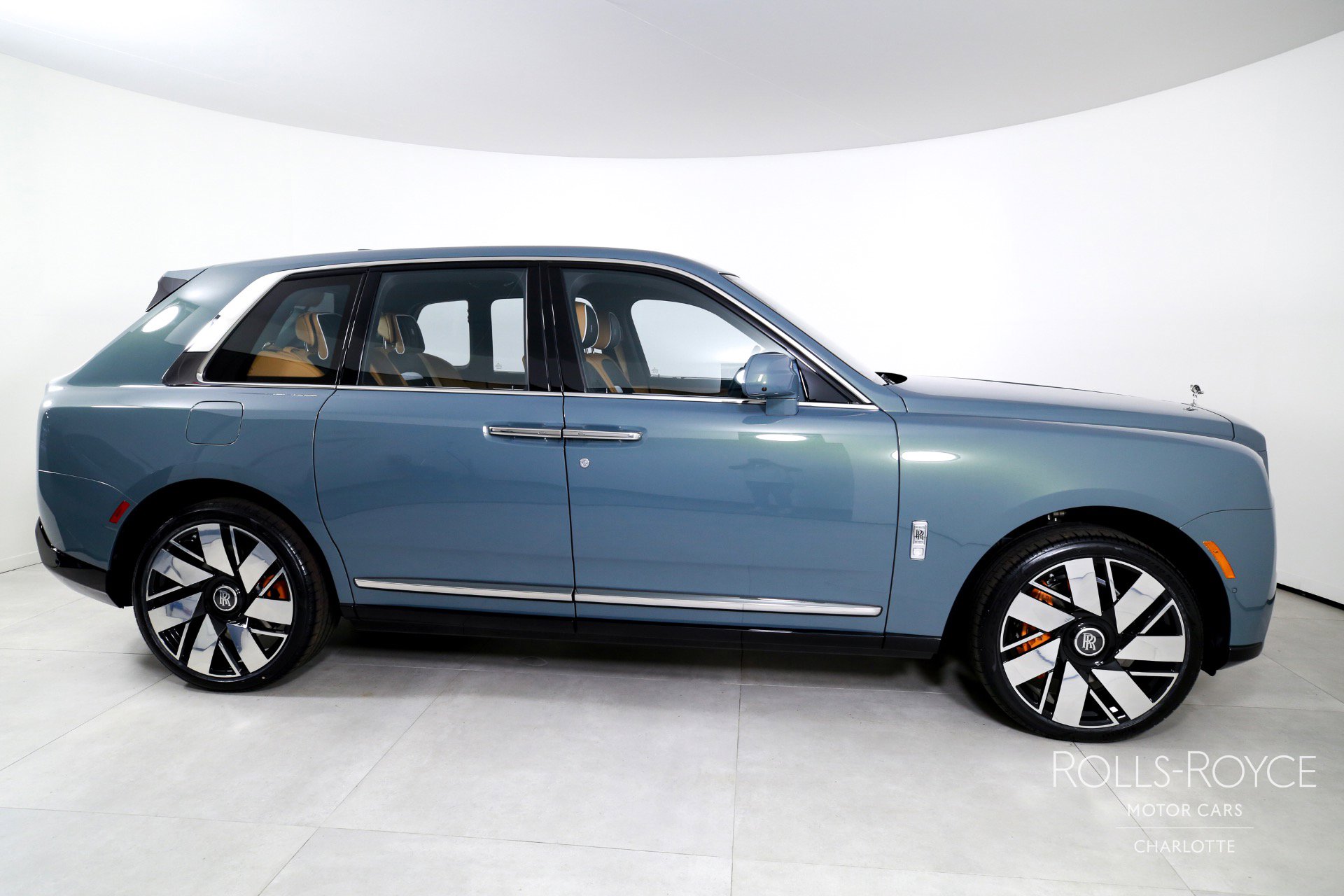 Certified 2025 Rolls-Royce Cullinan image 10
