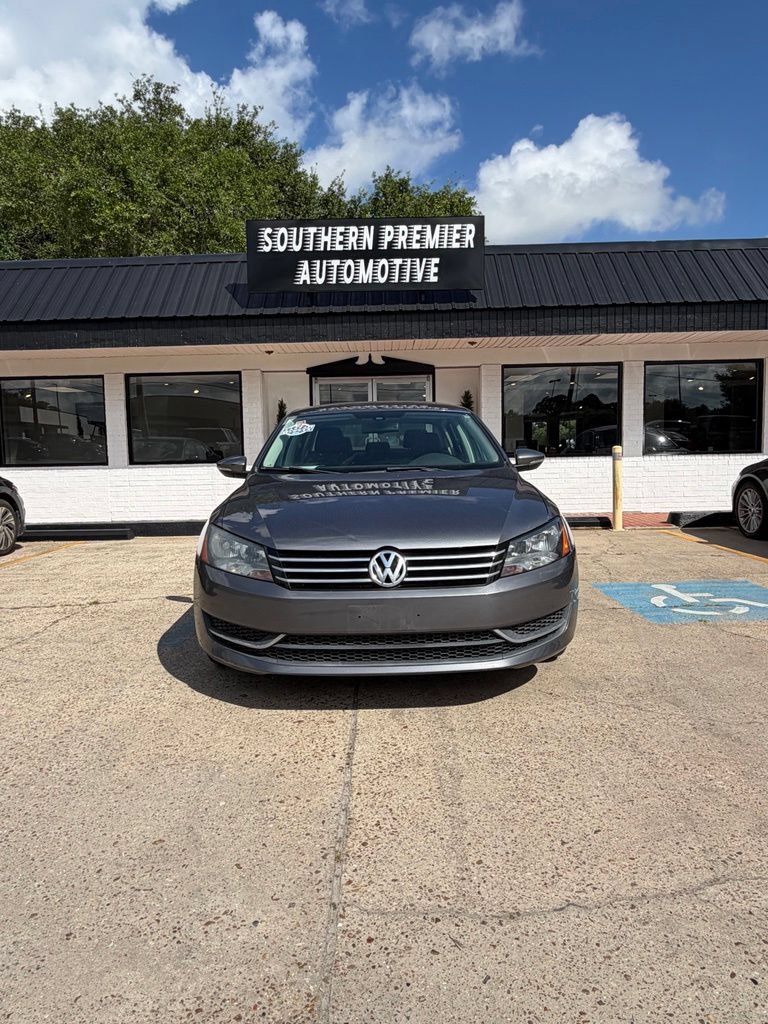 Used 2012 Volkswagen Passat 2.5 SE FWD image 2