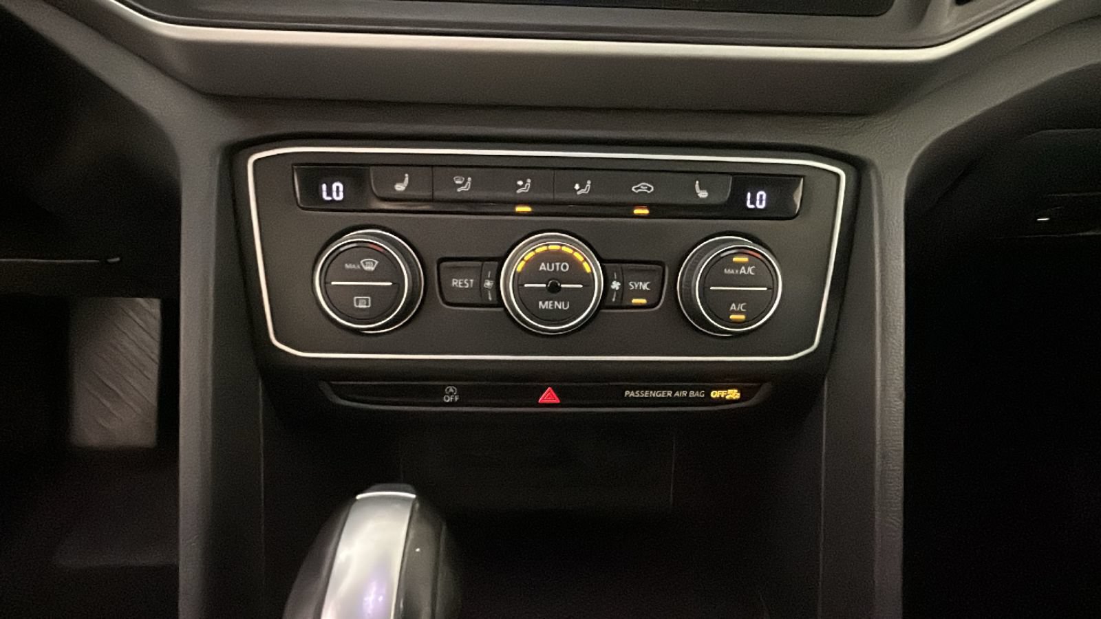 Used 2021 Volkswagen Atlas SE w/ Panoramic Sunroof Package AWD/4WD image 25
