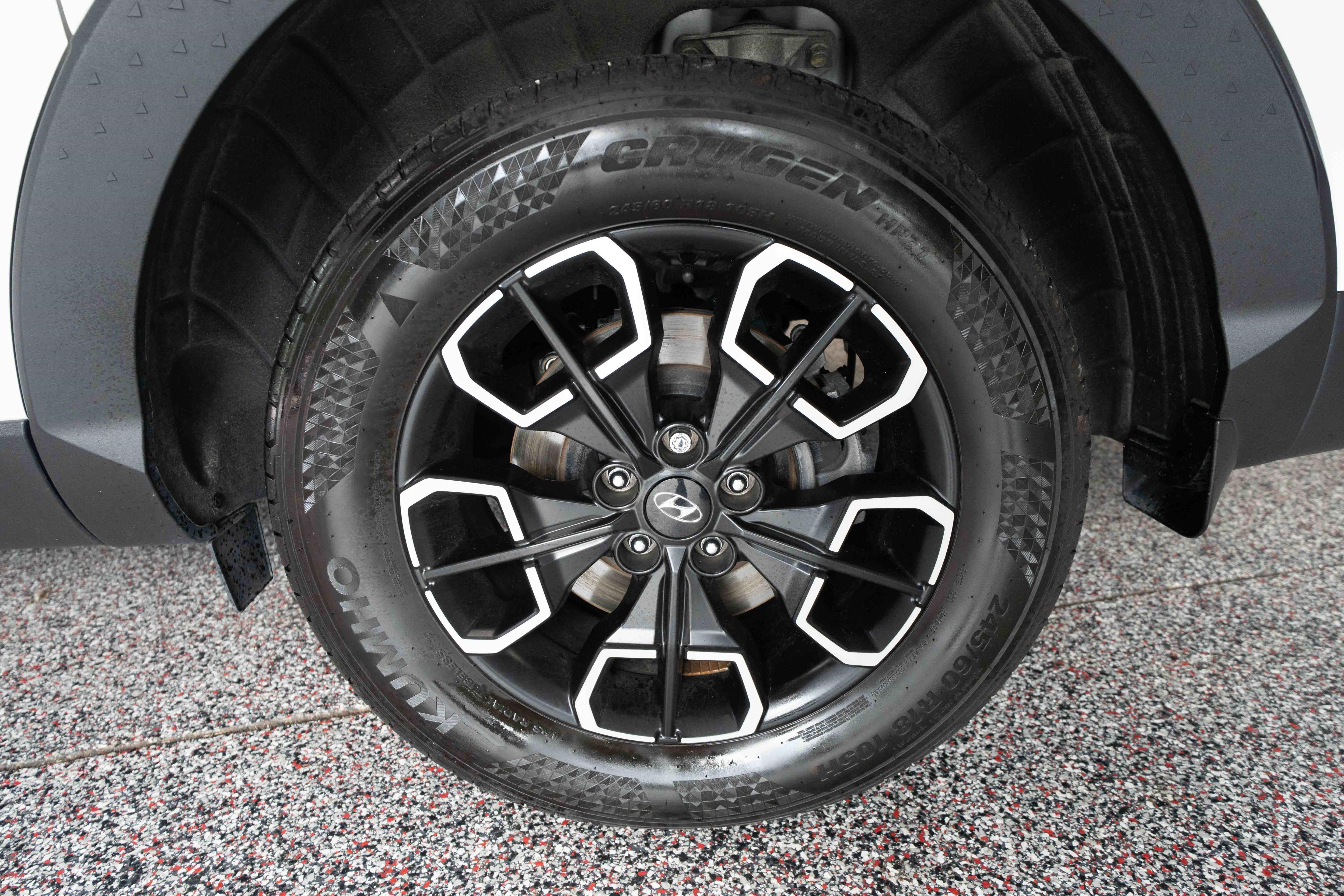 Used 2023 Hyundai Santa Cruz SEL Premium AWD/4WD image 28