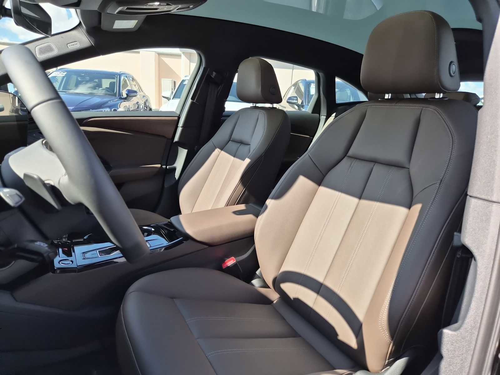 New 2025 Audi A6 e-tron Prestige AWD/4WD image 15