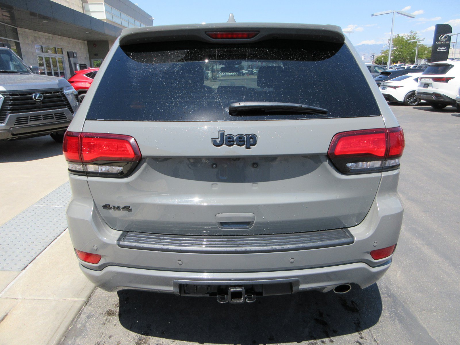 Used 2021 Jeep Grand Cherokee Laredo X AWD/4WD image 7