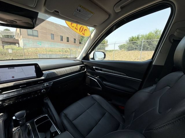 Used 2023 Kia Telluride SX AWD/4WD image 14