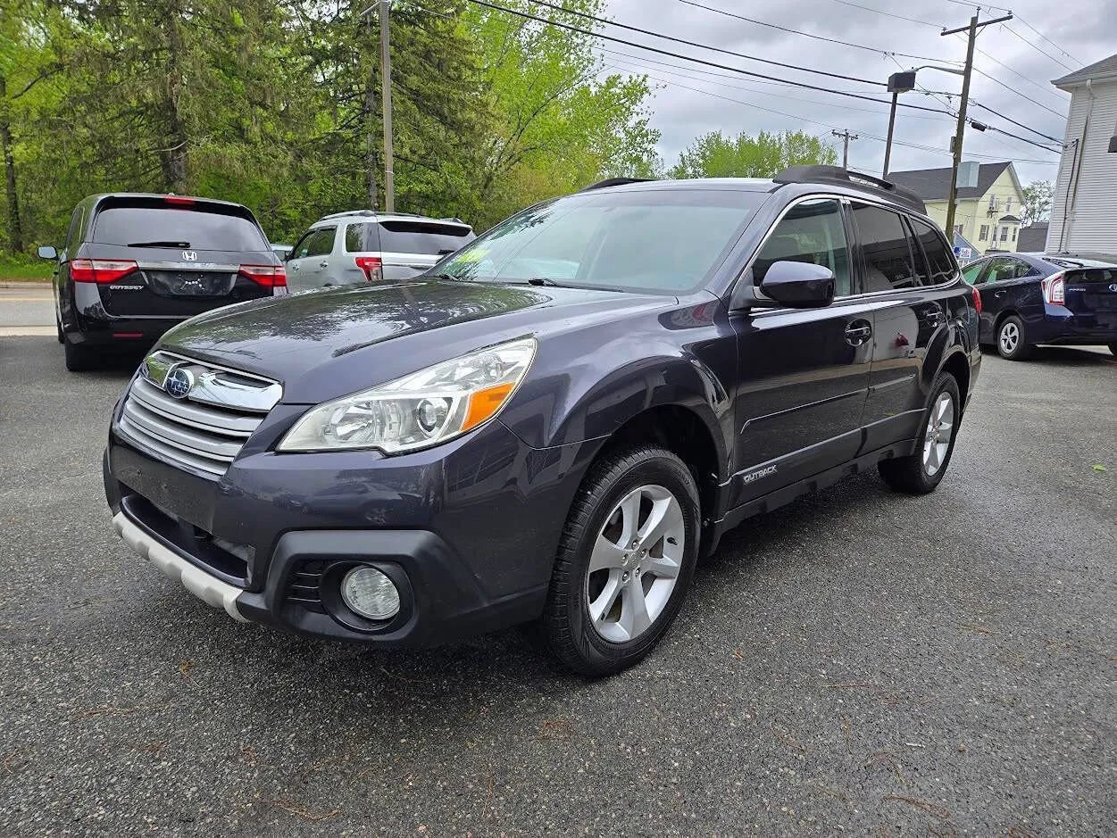 Used 2014 Subaru Outback 2.5i Limited AWD/4WD image 9