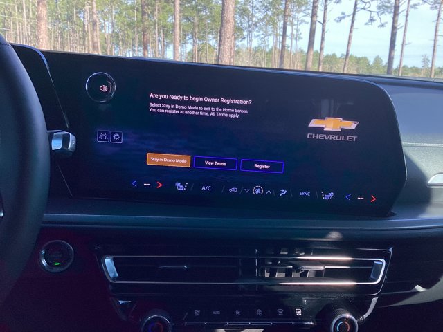 New 2026 Chevrolet Traverse LT w/ Midnight/Sport Edition image 21